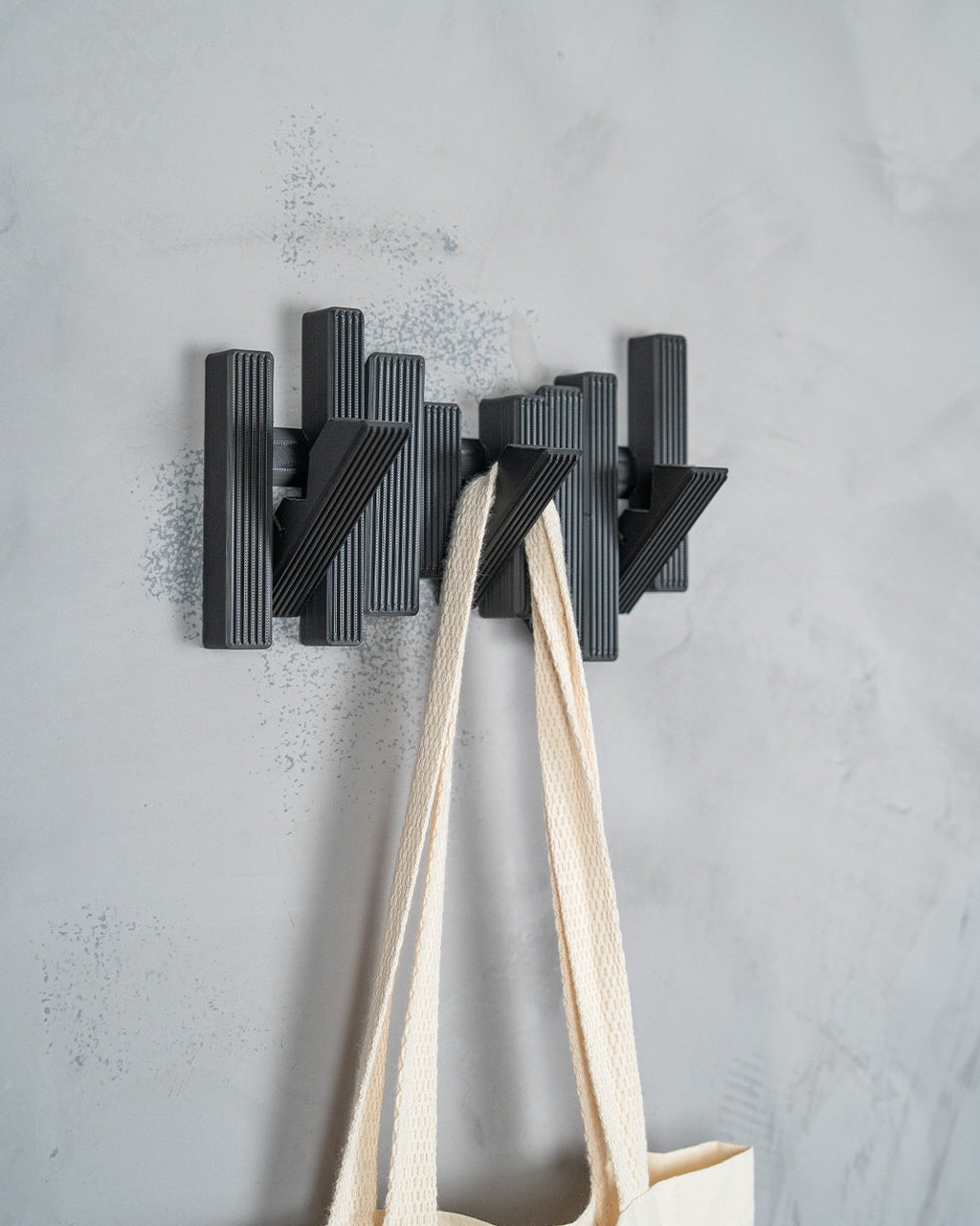 Modern Grid – Wall Hangers