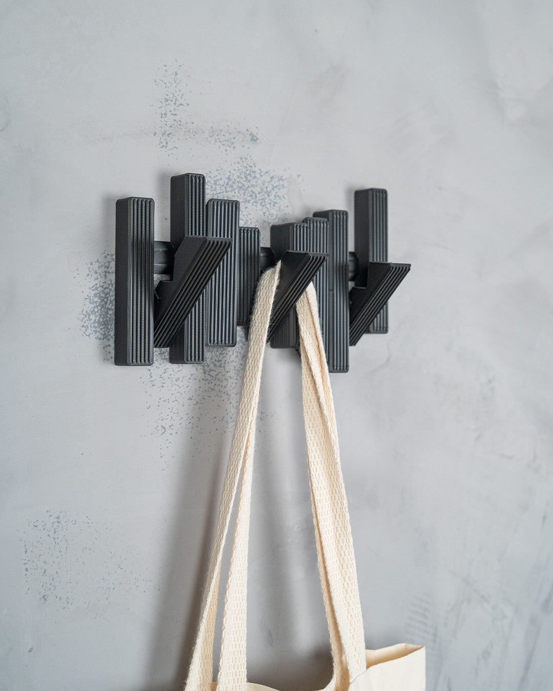 Modern Grid – Wall Hangers
