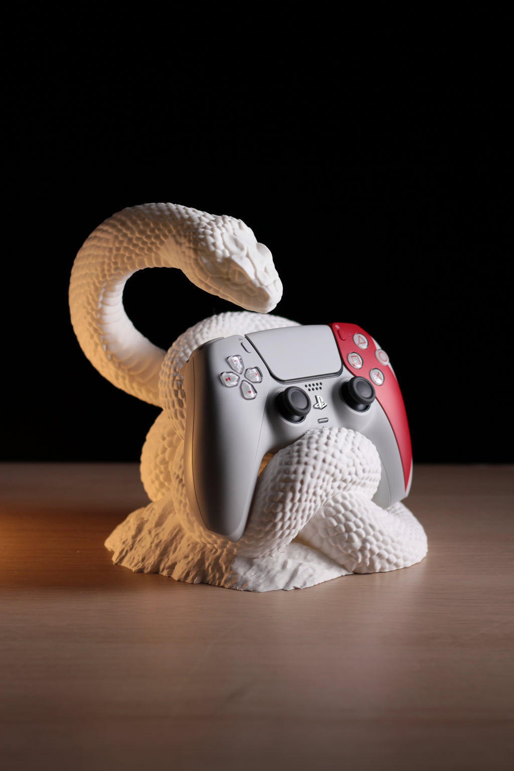 Serpens Controller Stand